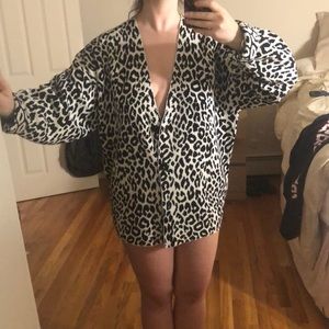 Motel ROCKS blk & wht leopard cardigan OVERSIZED